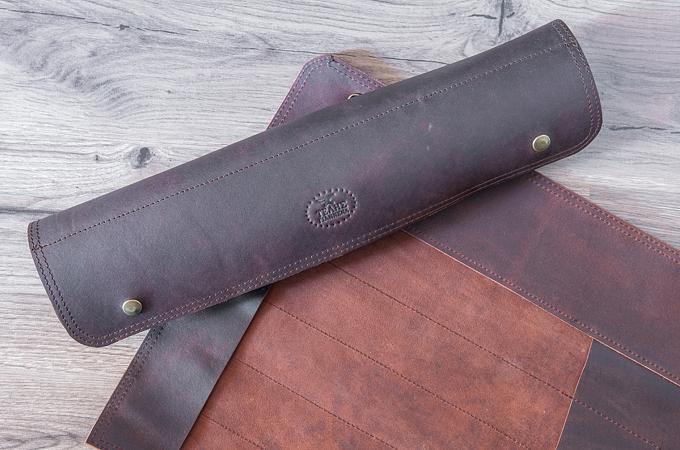  Handmade leather case of 5 knives